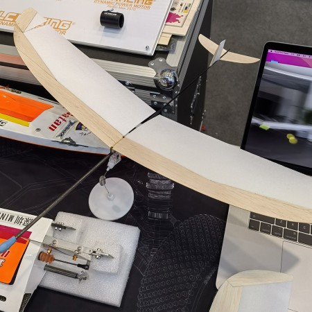 F1N Indoor Hand Launched Glider Free Flight Kits Wing Span 200mm Designer: Mikhail Yashinskiy  Pre Tapered Wing Panels, Need to sand the leading edge profile Balsa / Foam / Carbon Sock Fuselage